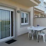 Atalaya A Pie De Playa En *