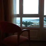 Atalaya A Pie De Playa En Laxe