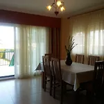 Casa Atalaya A Pie De Playa En *